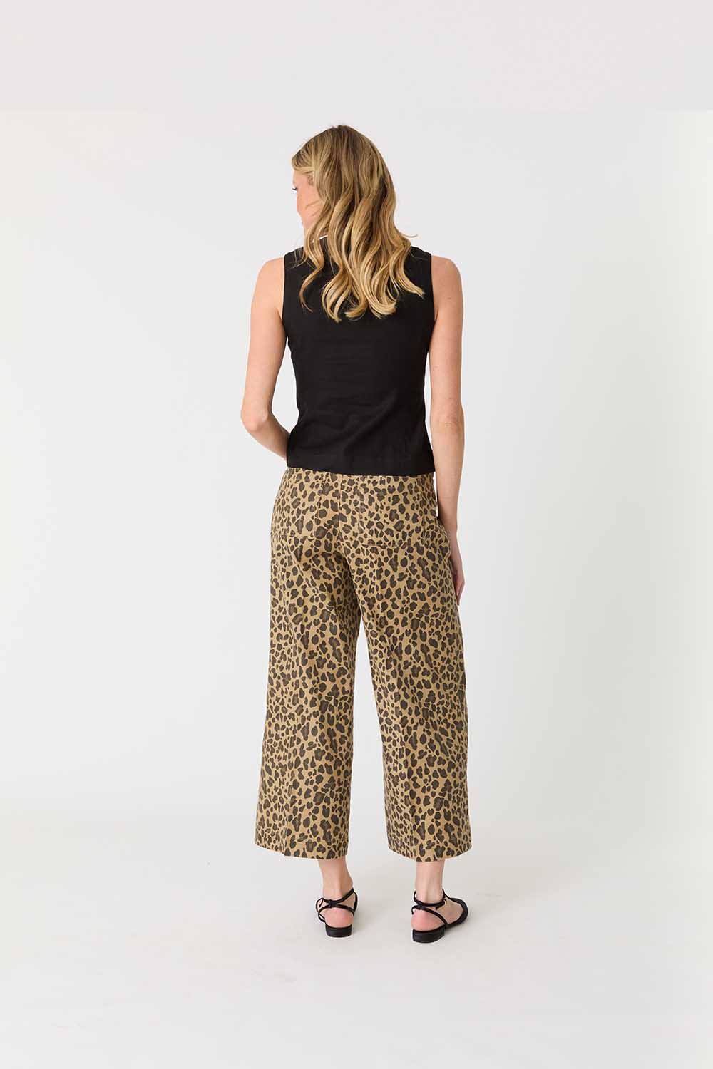 Sophia Effortless Leopard Print Pant