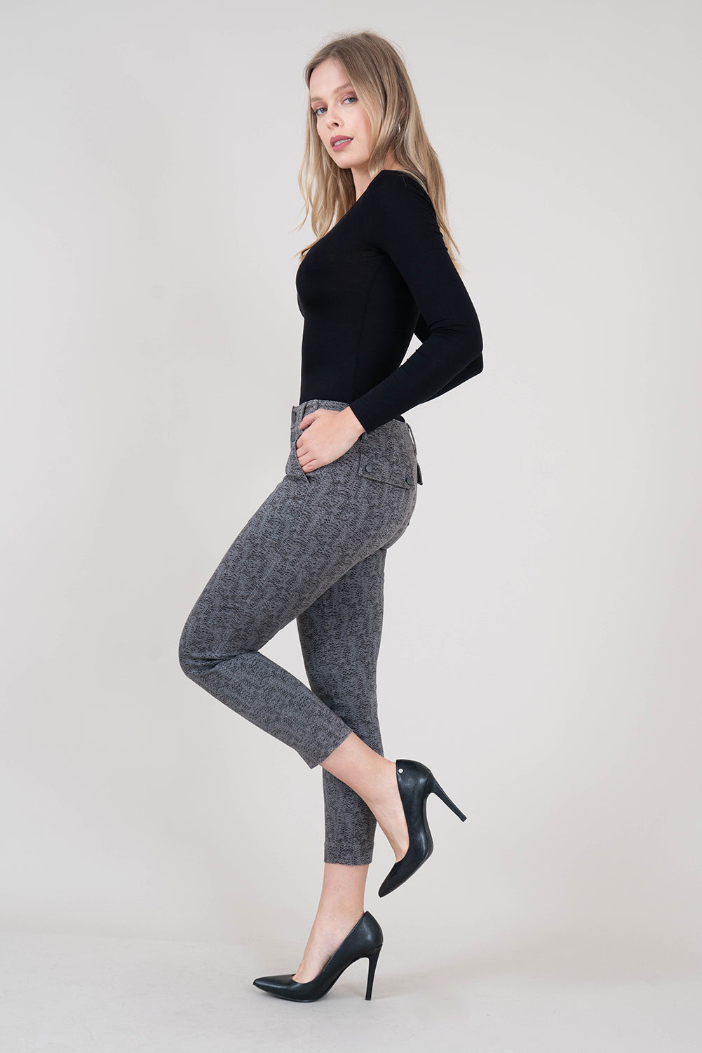 Aiden Exposed Button Pant - level99jeans