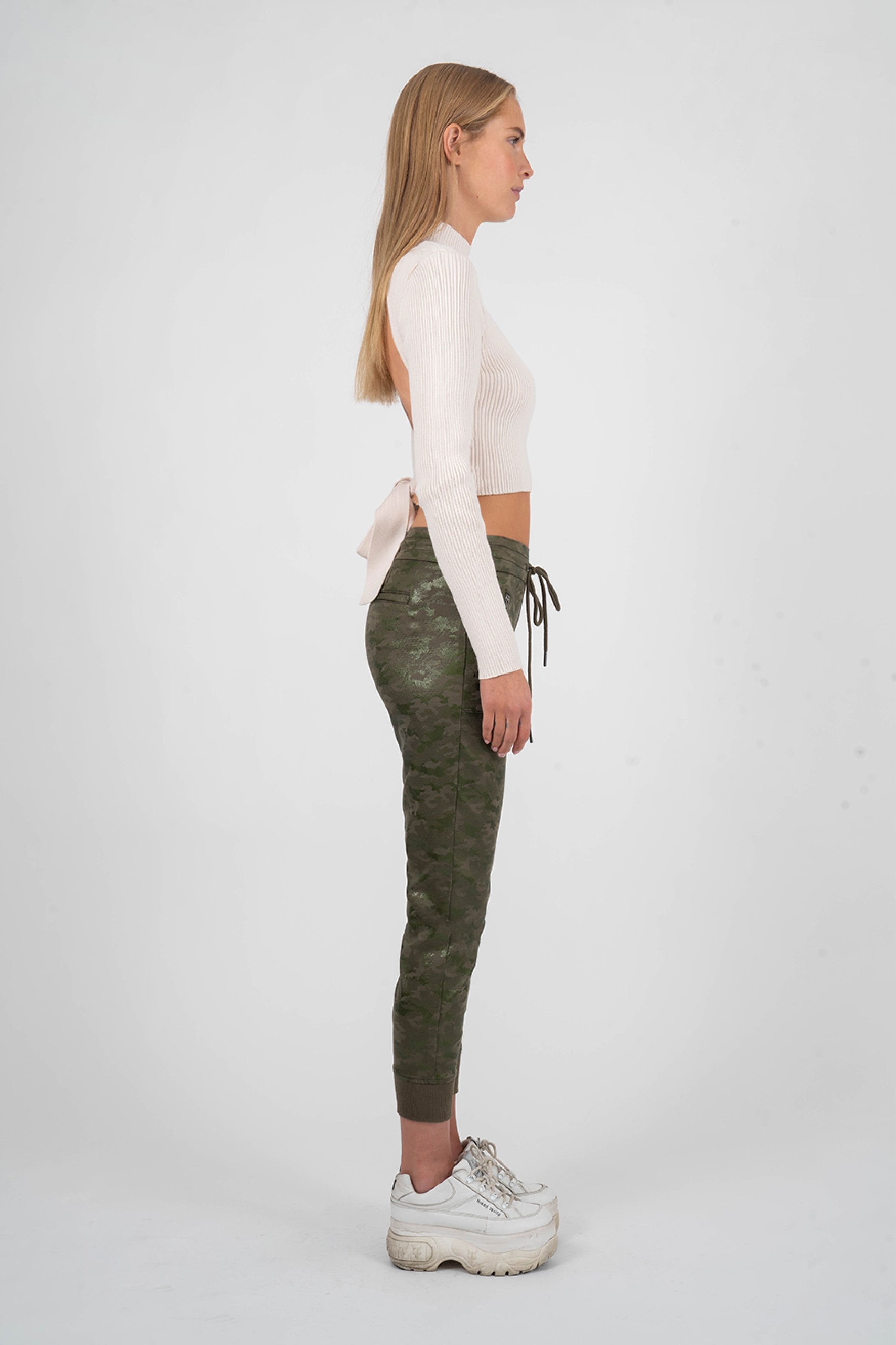 Jolie Glossed Camo Trek Pant