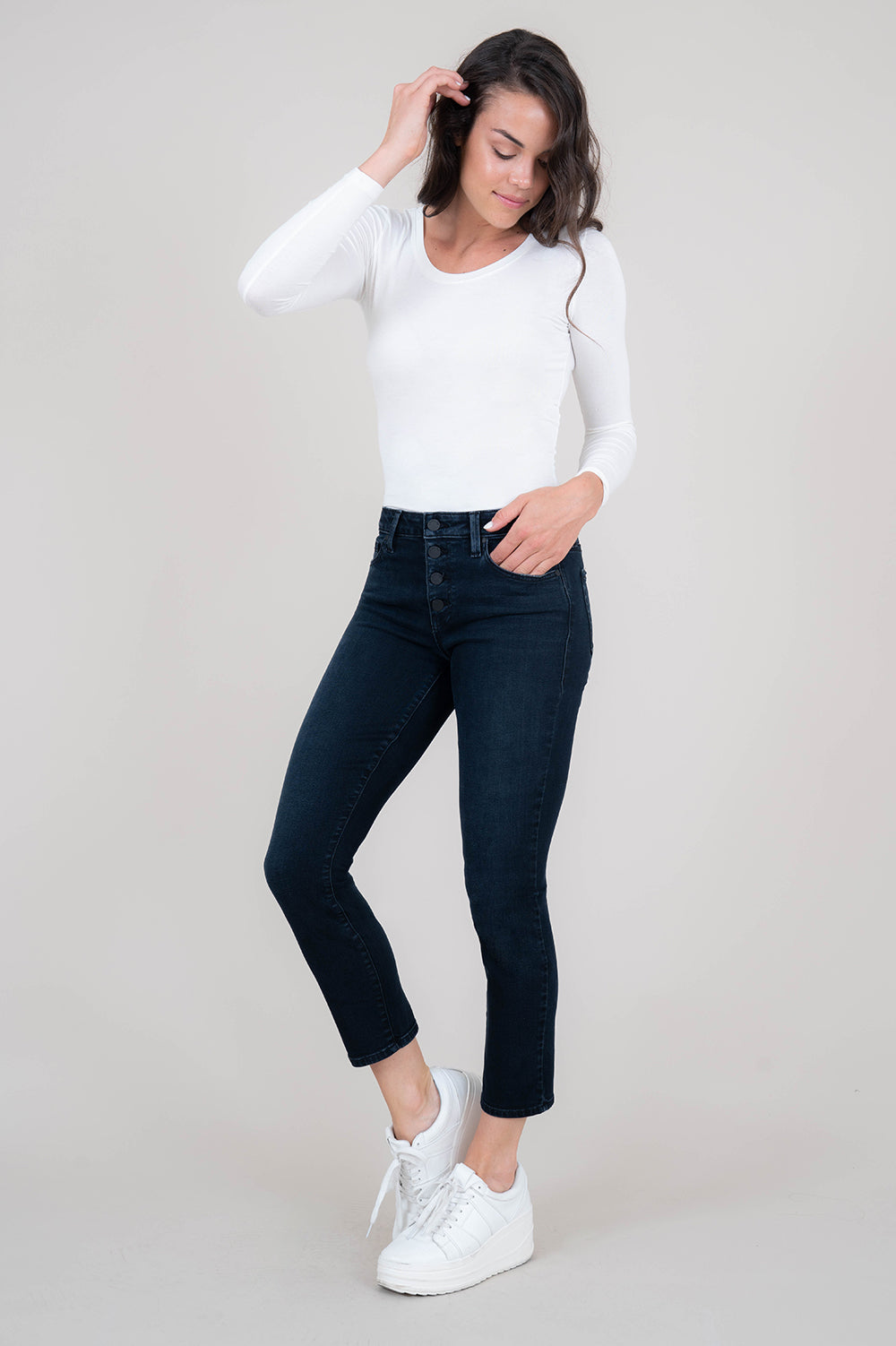 Holly Exposed Button Vintage Straight - level99jeans